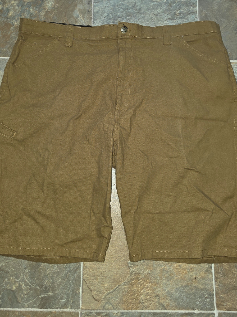Dickies Men's Cargo Shorts in Dark Khaki